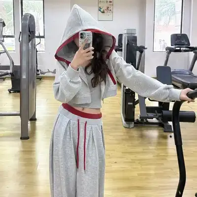 邹静华